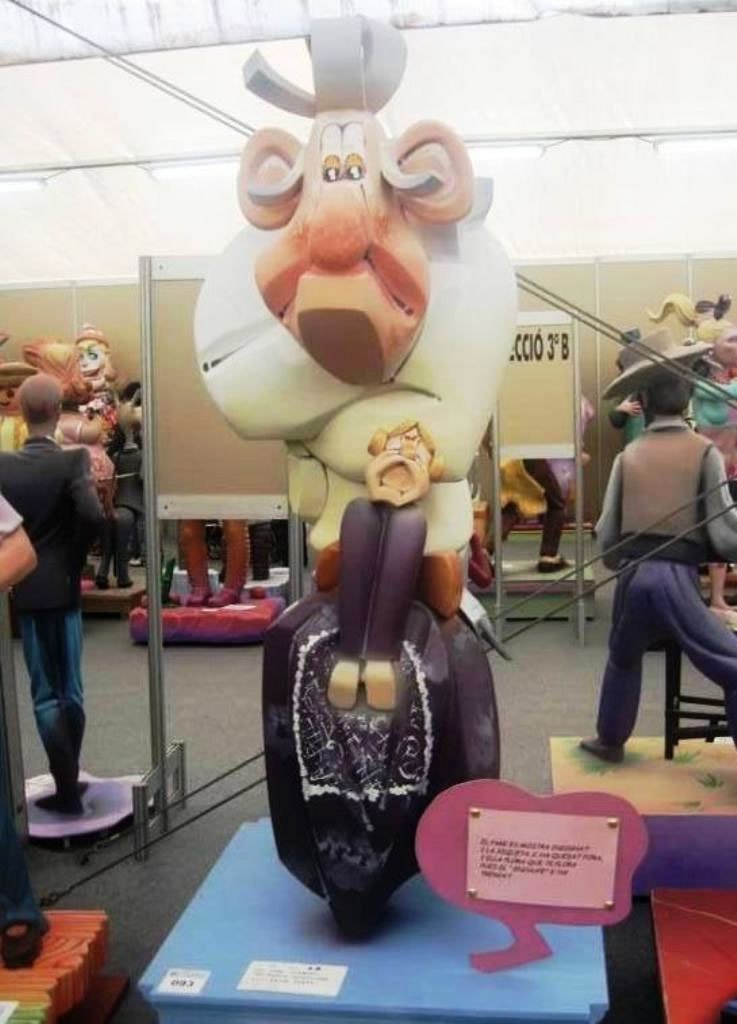 Totfalles: General Llorens-Doctor Marco Merenciano